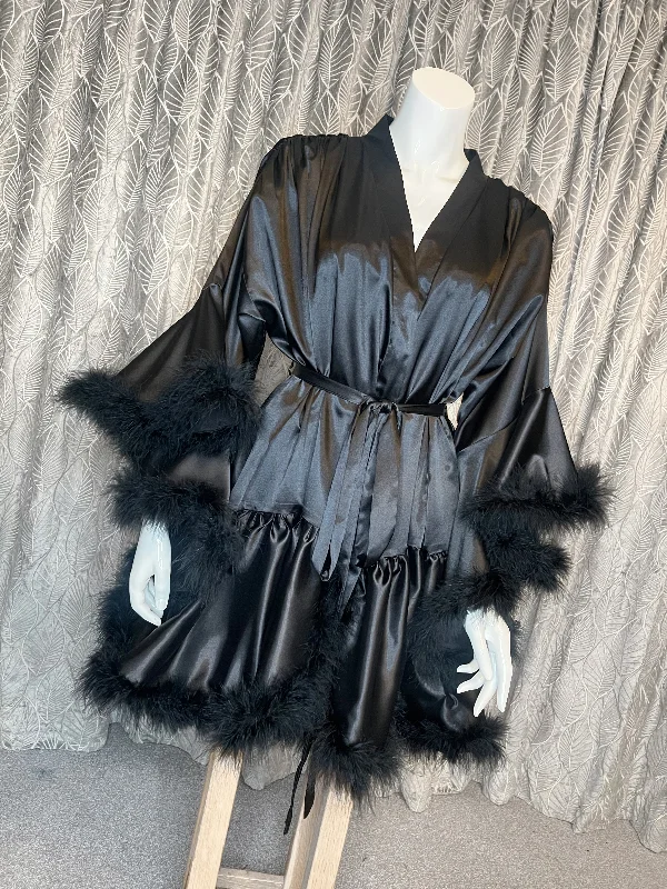 Black Eden short Hollywood vintage style robe