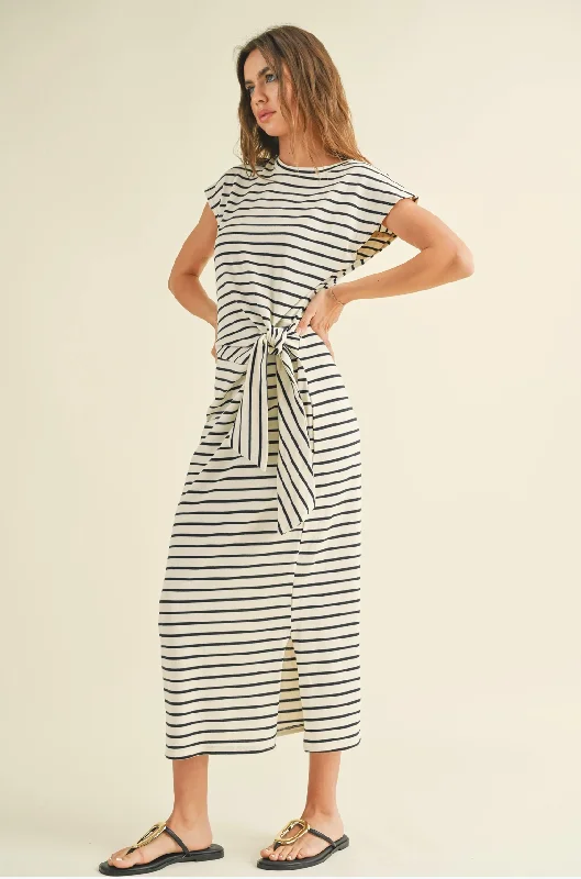 D Stripe Pattern Knot Detail Dress